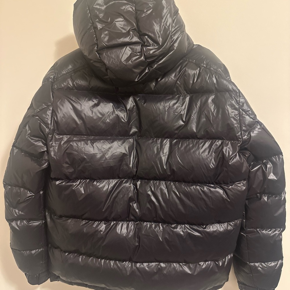 Authentic Moncler Maya Hooded Short Down Jacket - Picture 5 of 13